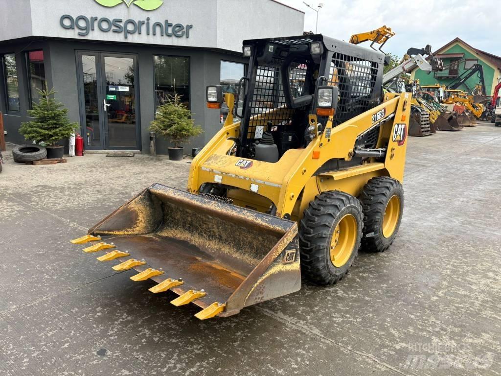 CAT 216 B 3 スキッドステアローダー