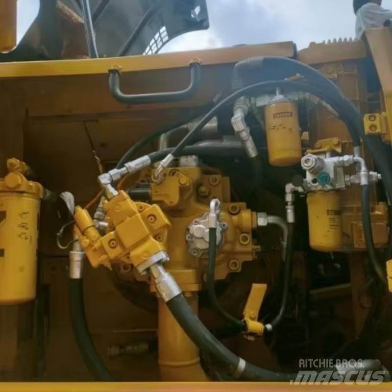 CAT 336 D2 大型油圧ショベル12t以上（パワーショベル・ユンボ）