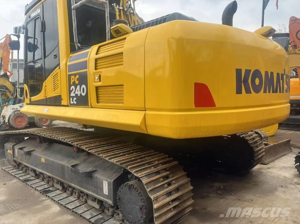 Komatsu PC 240 大型油圧ショベル12t以上（パワーショベル・ユンボ）