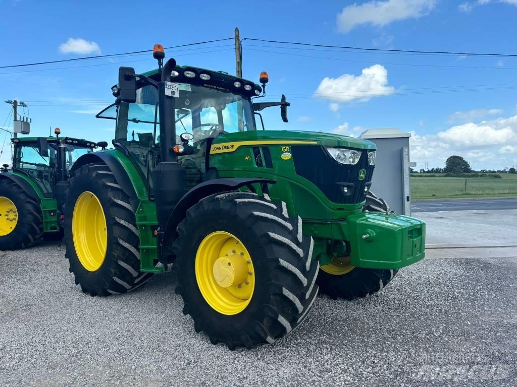 John Deere 6145 R トラクター