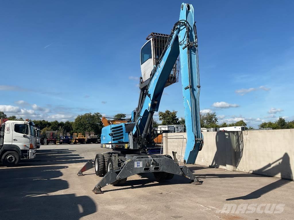 Terex Fuchs ML250 廃棄物並び替え設備