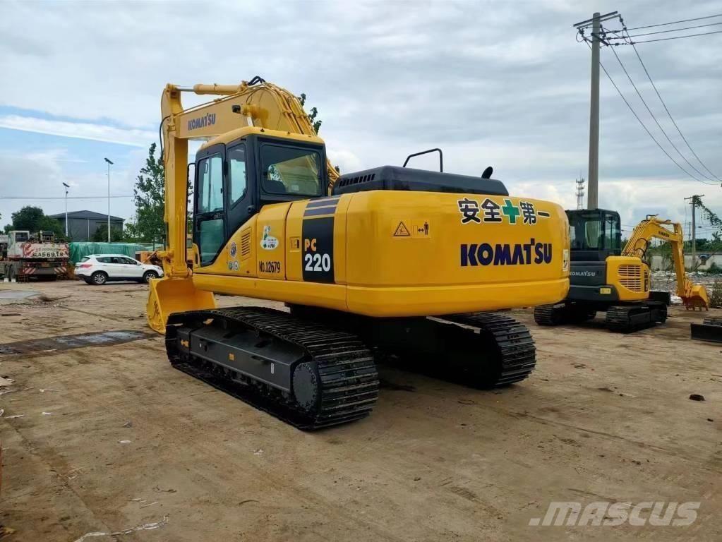Komatsu pc220-7 大型油圧ショベル12t以上（パワーショベル・ユンボ）