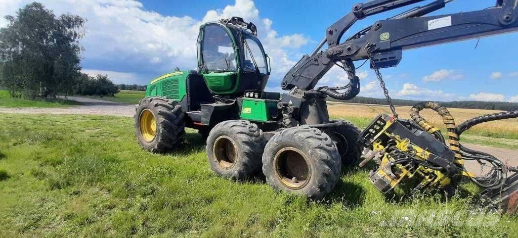 John Deere 1170 E ハーベスター