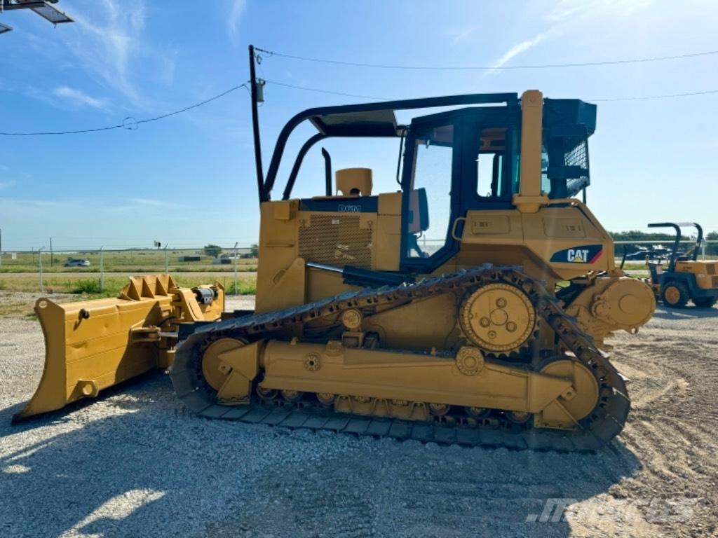 CAT D 6 M LGP ブルドーザー