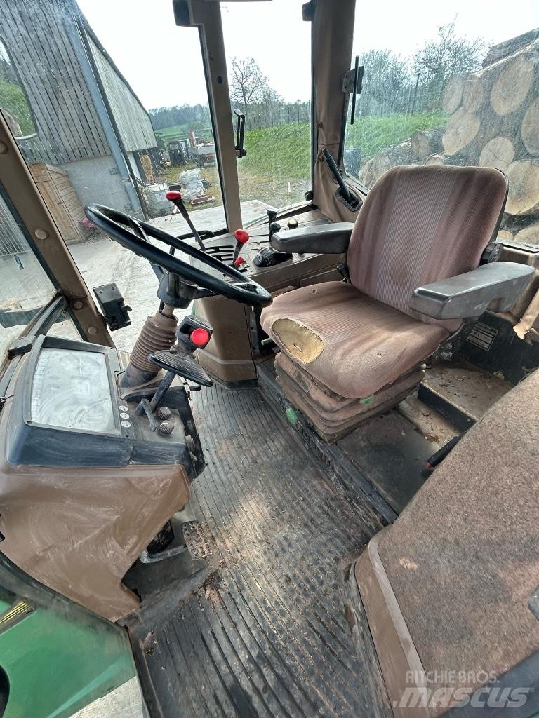 John Deere 6400 コンパクトトラクター