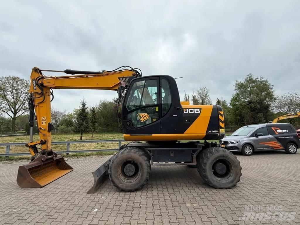 JCB JS 145W ホイール式油圧ショベル（パワーショベル・ユンボ・バックホー）