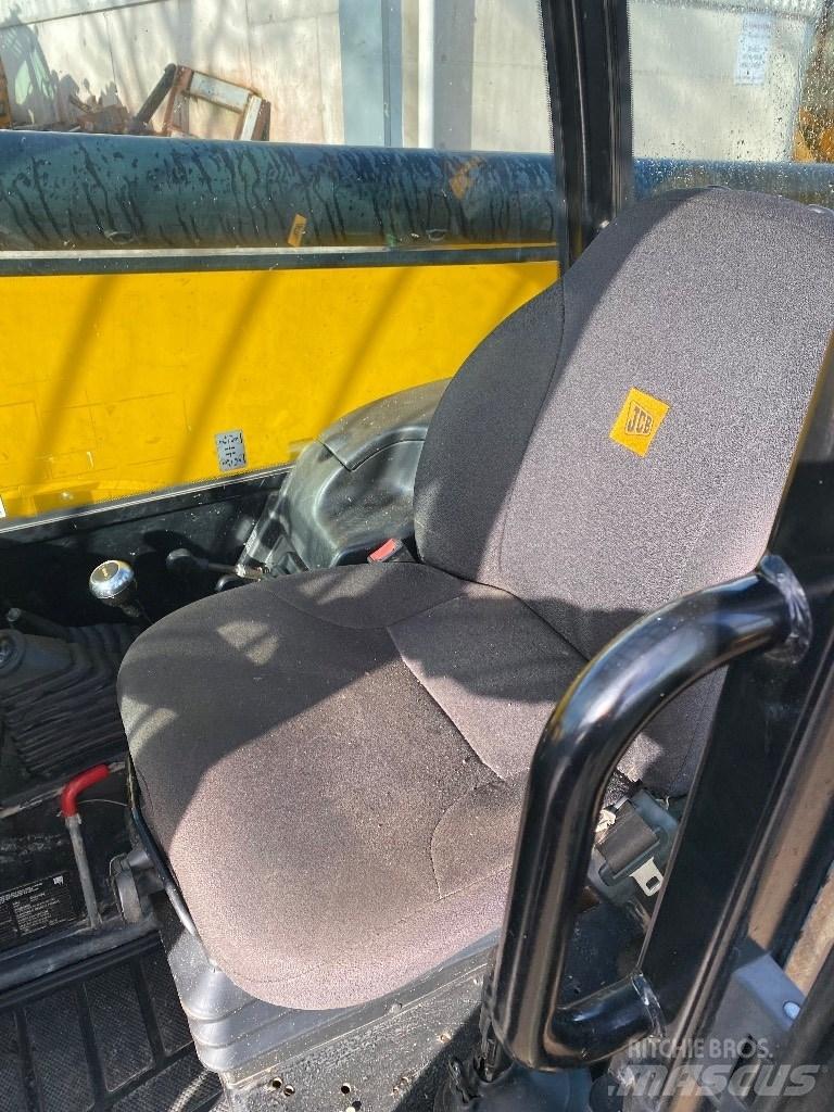JCB 540-180 テレスコーピックハンドラー
