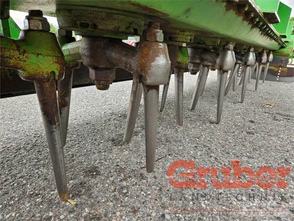 Fliegl S 3000 パワーハローとロータリーハロー