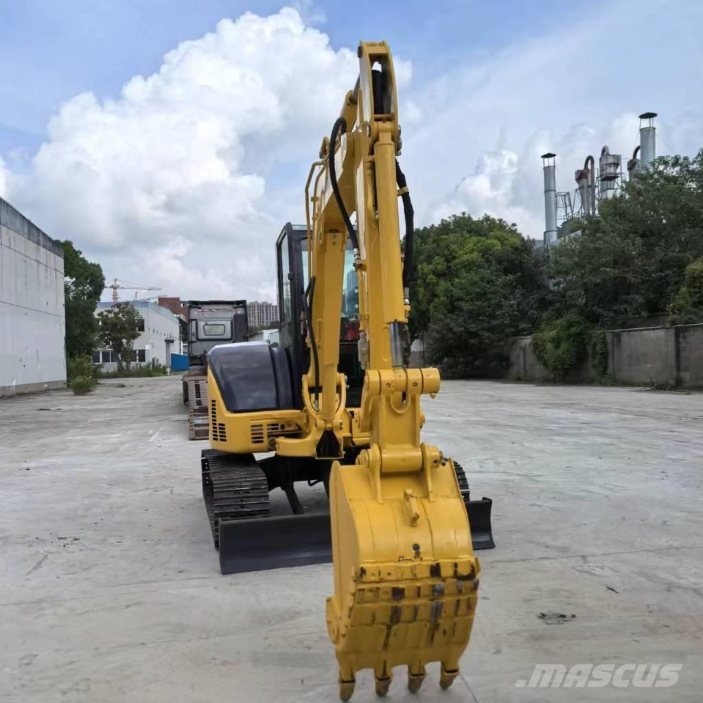 Komatsu PC 50 MR-2 ミニ油圧ショベル 7t以下（ミニユンボ・ミニディガー）