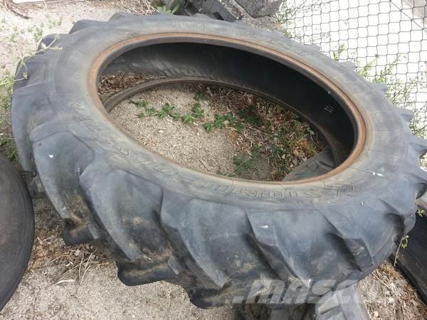  Pneu 13.6-38 タイヤ、ホイル、リム