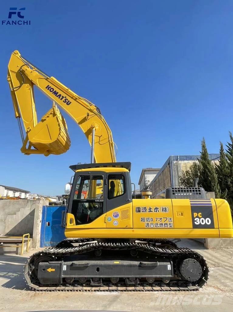 Komatsu PC 300 大型油圧ショベル12t以上（パワーショベル・ユンボ）
