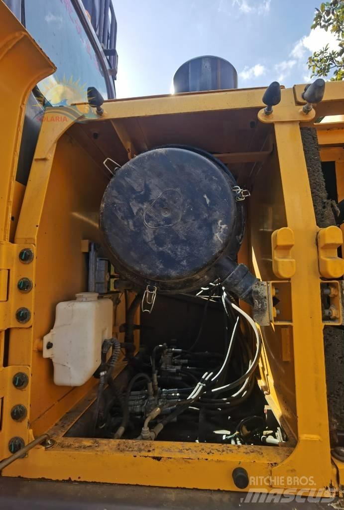 Volvo EC 240 D 大型油圧ショベル12t以上（パワーショベル・ユンボ）