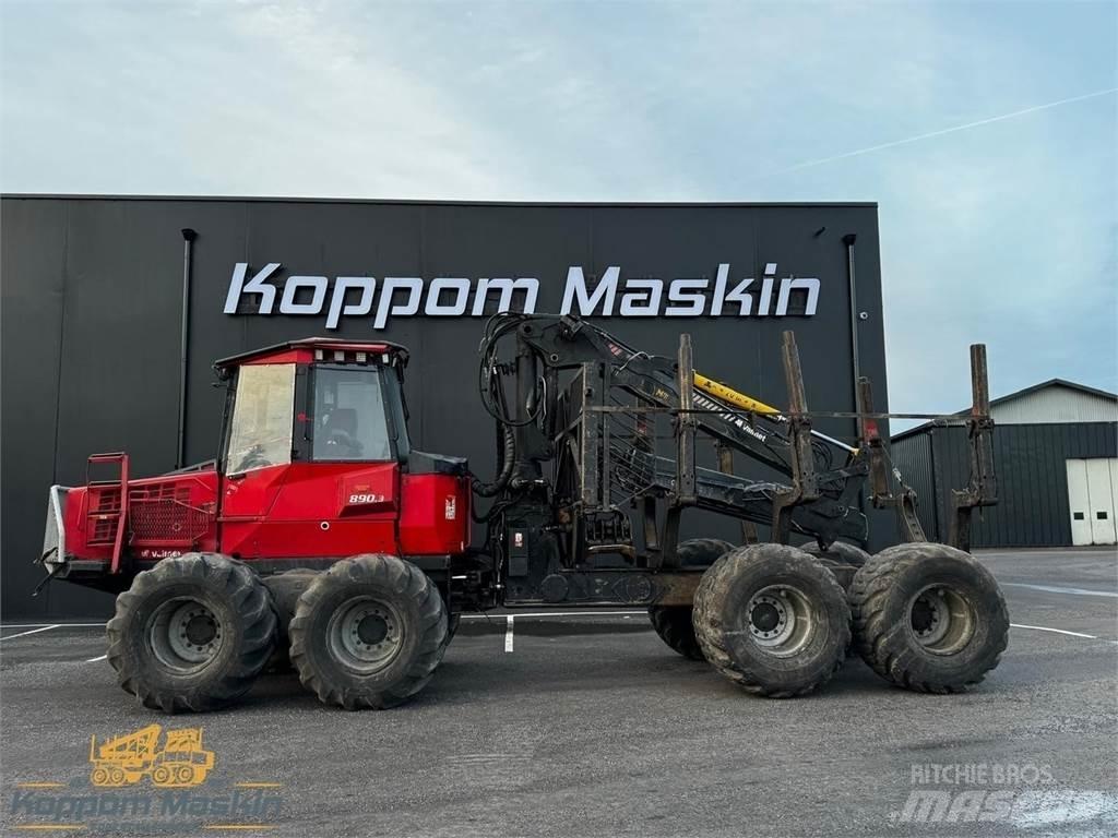 Valmet 890.3 フォワーダー