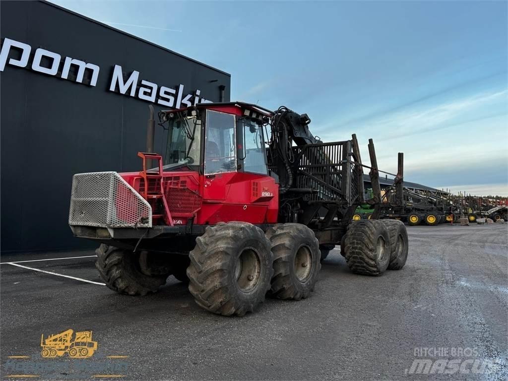 Valmet 890.3 フォワーダー