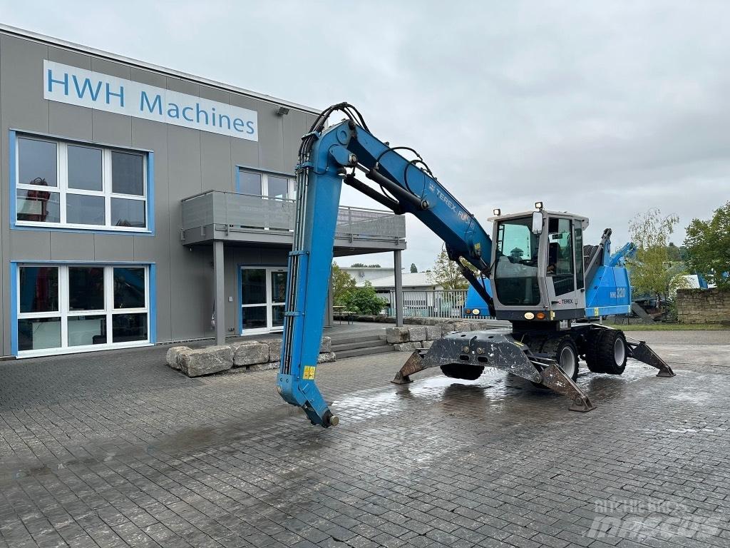 Fuchs MHL 320 D 廃棄物／工業産廃処理機