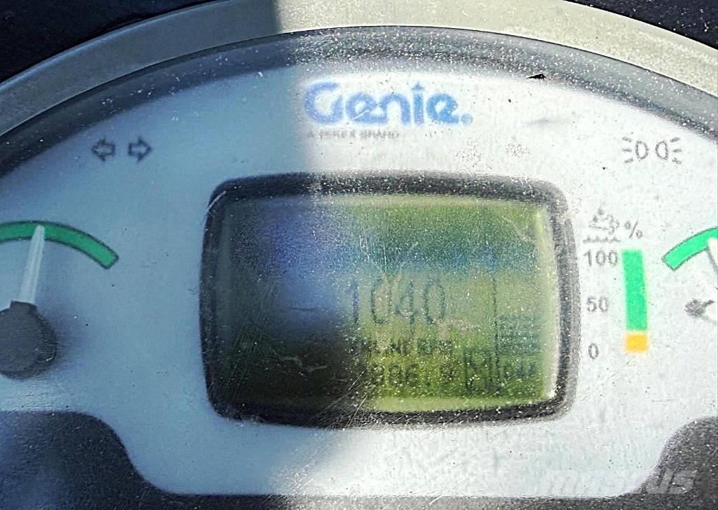 Genie GTH 1056 テレスコーピックハンドラー
