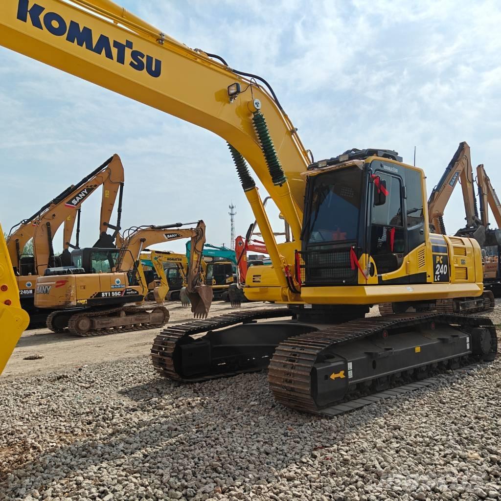 Komatsu 240LC-8 大型油圧ショベル12t以上（パワーショベル・ユンボ）