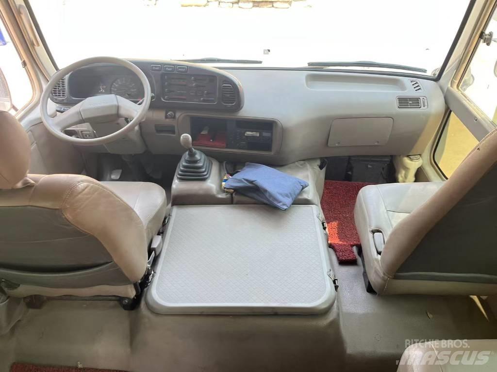 Toyota Coaster 長距離バス