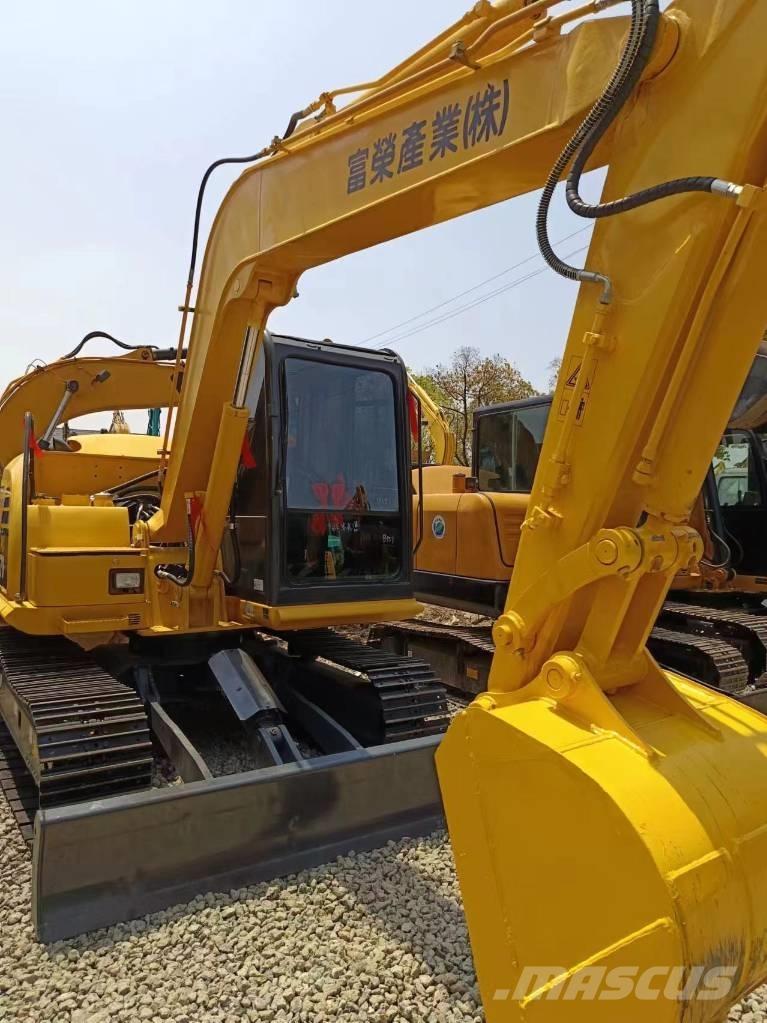 Komatsu PC 70 大型油圧ショベル12t以上（パワーショベル・ユンボ）