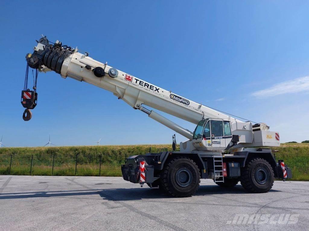 Terex RT100 ラフテレーンクレーン