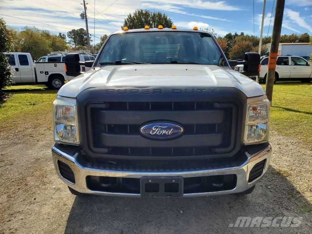 Ford F 350 XL SD 平ボディー