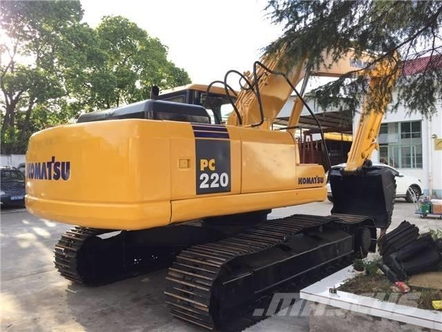 Komatsu pc220-7 大型油圧ショベル12t以上（パワーショベル・ユンボ）