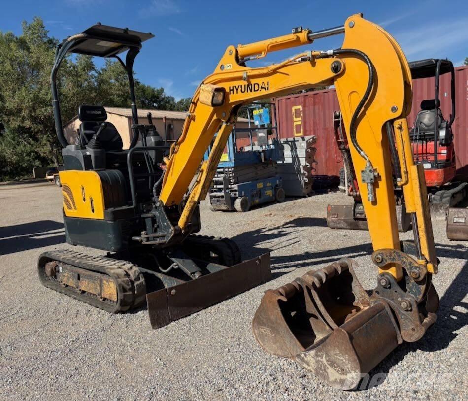 Hyundai R17-9 ミニ油圧ショベル 7t以下（ミニユンボ・ミニディガー）