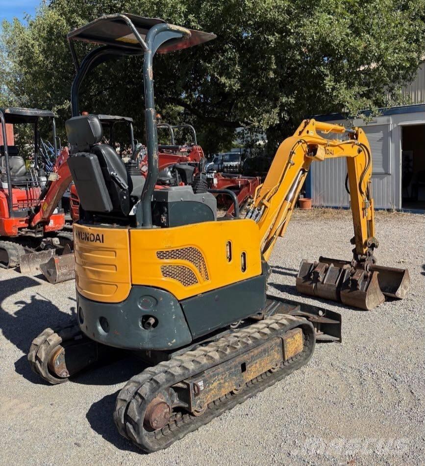 Hyundai R17-9 ミニ油圧ショベル 7t以下（ミニユンボ・ミニディガー）