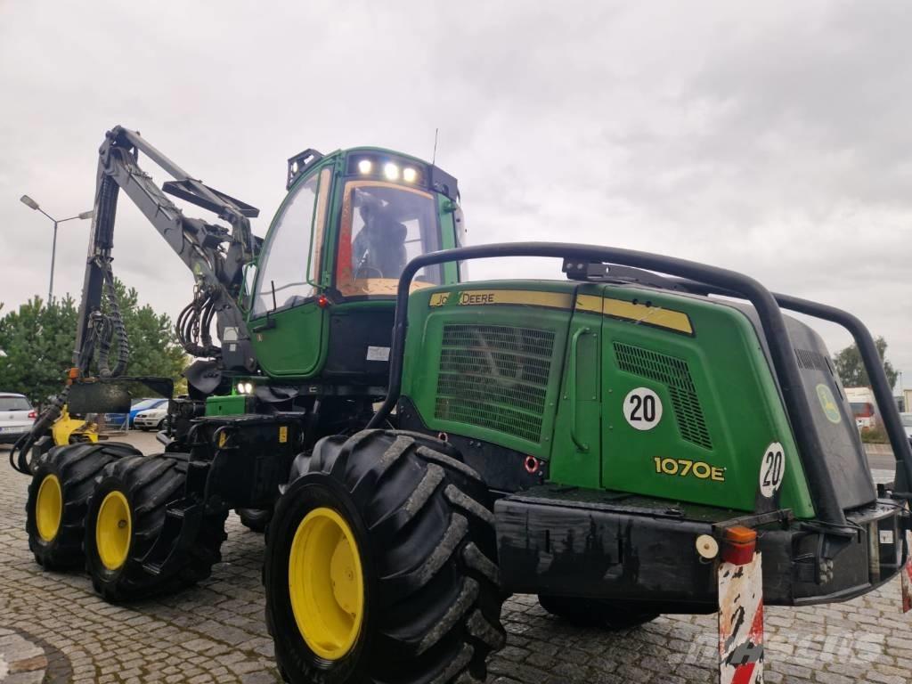 John Deere 1070 E ハーベスター