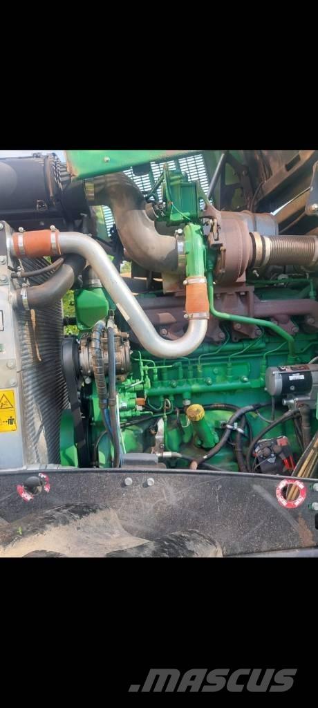 John Deere 1070 E ハーベスター
