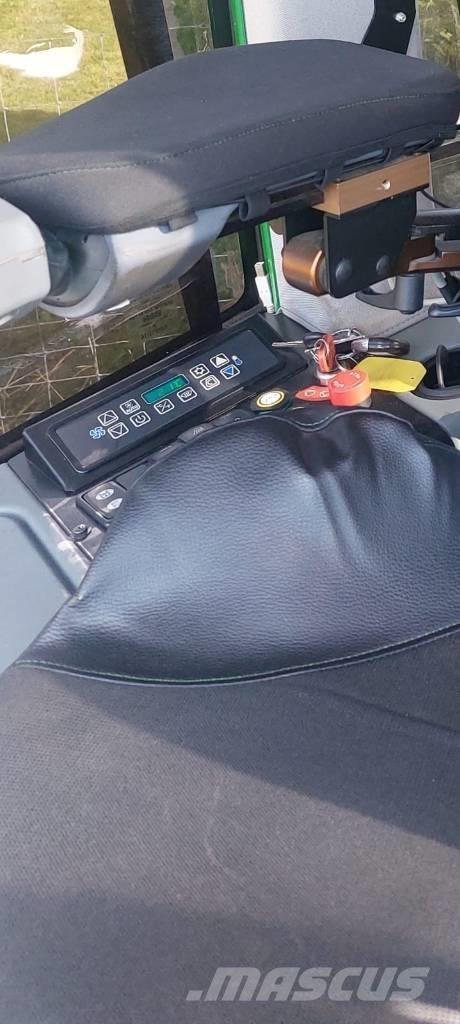 John Deere 1070 E ハーベスター