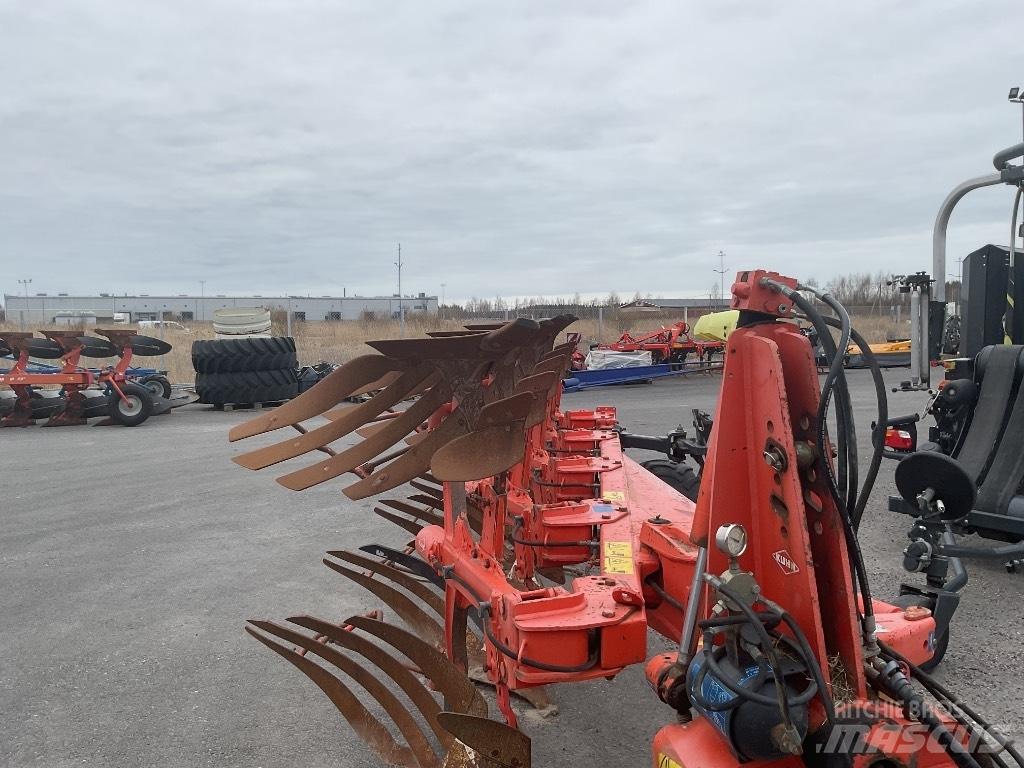 Kuhn Varimaster 122 リバーシブルプラウ