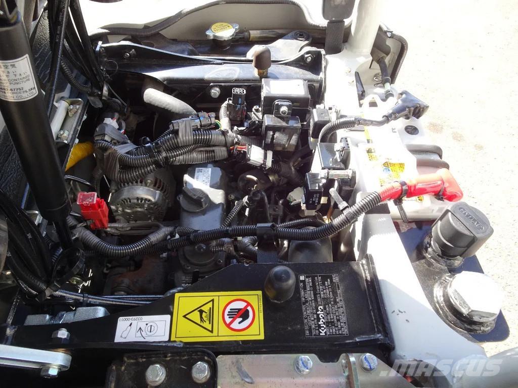 Takeuchi TB210 ミニ油圧ショベル 7t以下（ミニユンボ・ミニディガー）