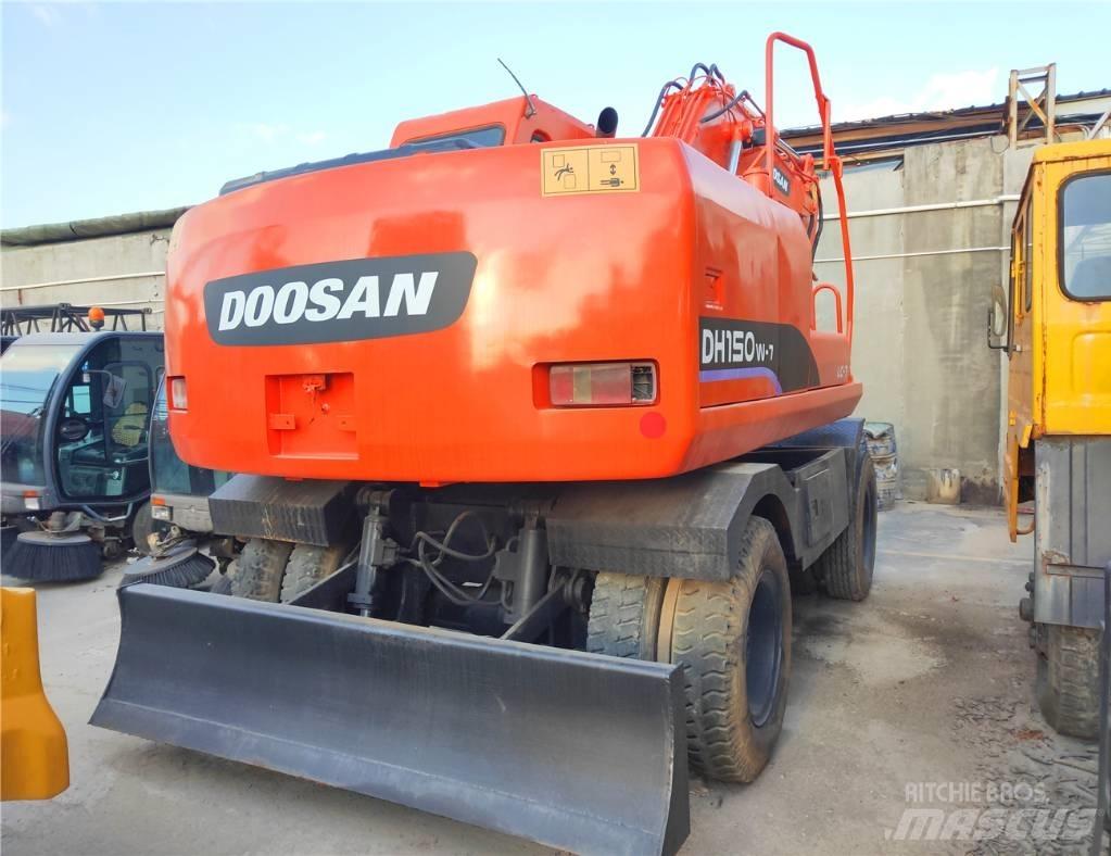 Doosan DH 150 W-7 ホイール式油圧ショベル（パワーショベル・ユンボ・バックホー）