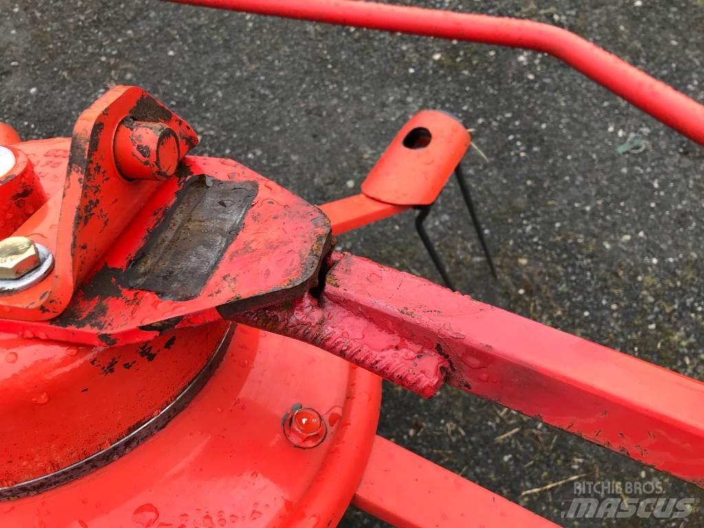 Kuhn GF 7601 MH テッダー・テッダーレーキ