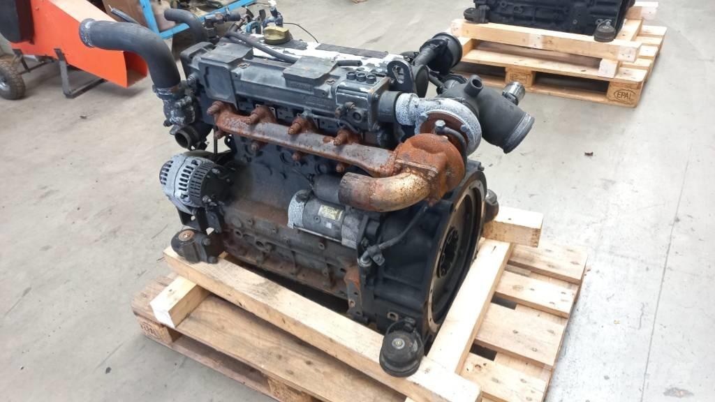 Deutz TD2012L042V エンジン
