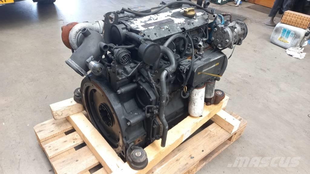 Deutz TD2012L042V エンジン