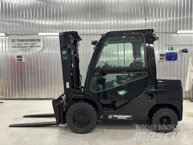 Toyota 52-8 FDF 30 ディーゼル・軽油