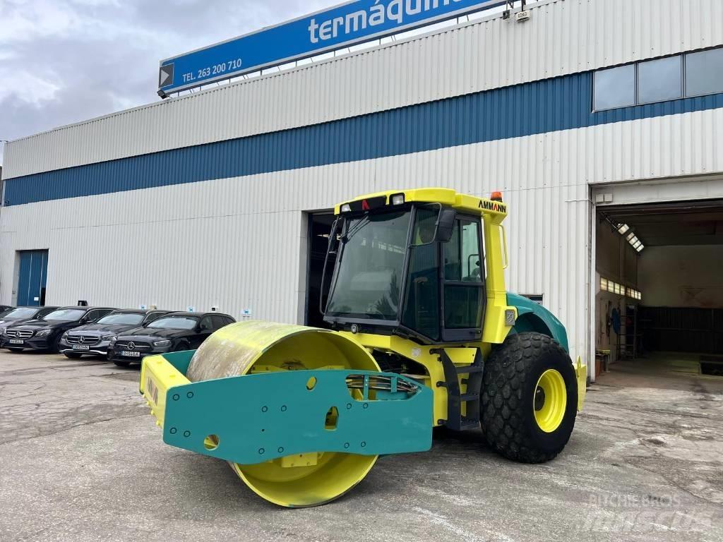 Ammann ASC 130 D 振動ローラ
