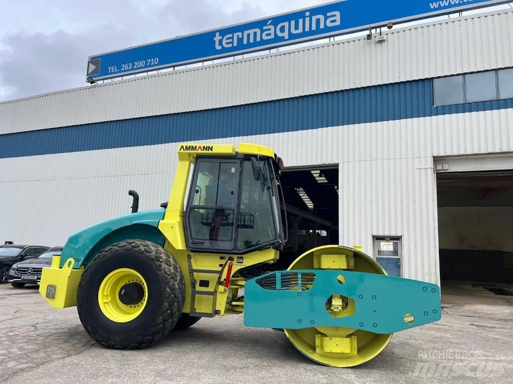 Ammann ASC 130 D 振動ローラ