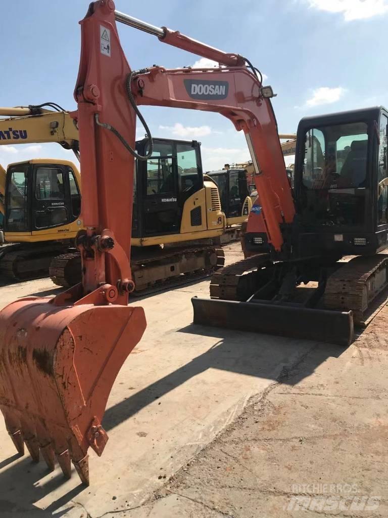 Doosan dx60 大型油圧ショベル12t以上（パワーショベル・ユンボ）