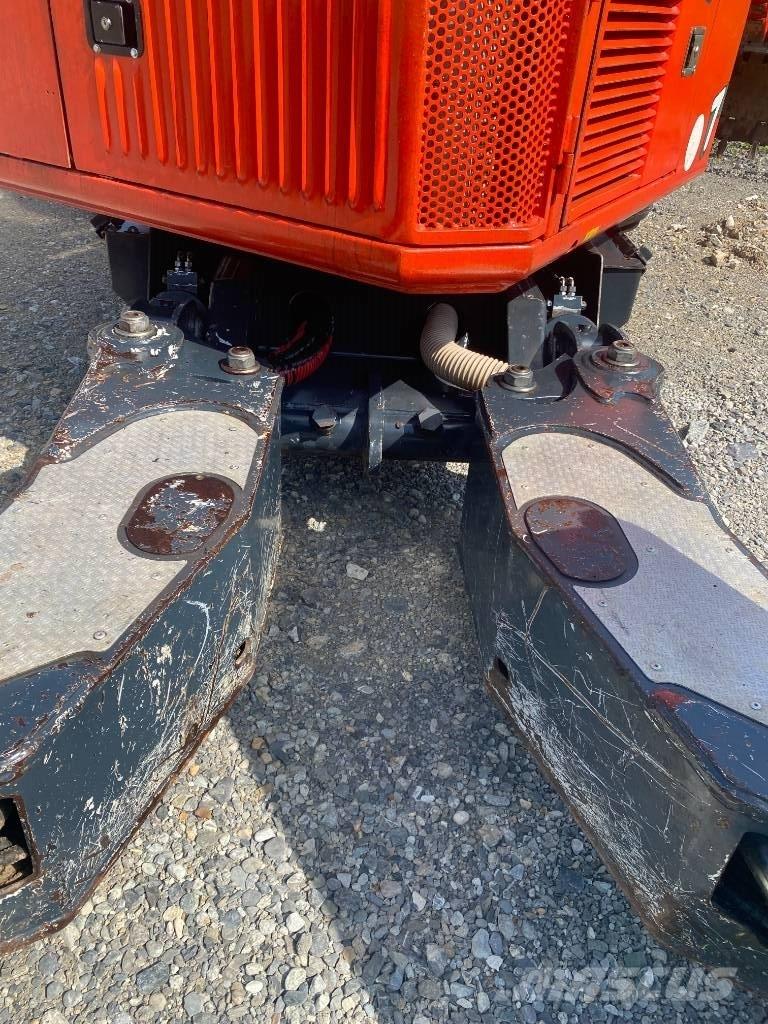 Euromach R75  4X4 大型油圧ショベル12t以上（パワーショベル・ユンボ）