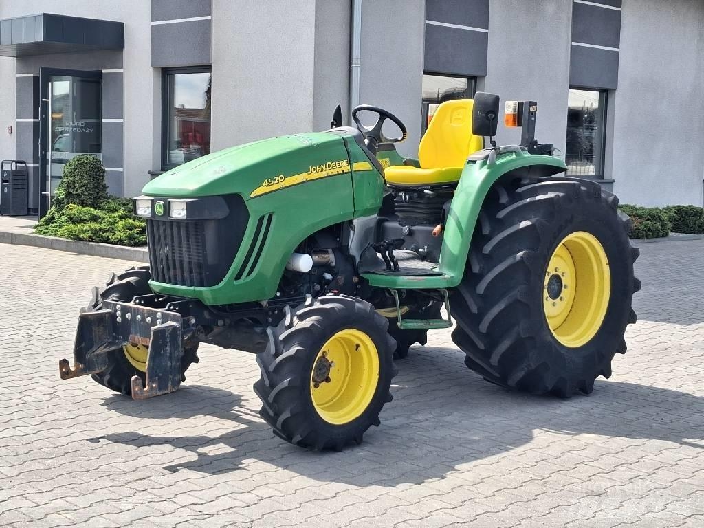 John Deere 4520 トラクター