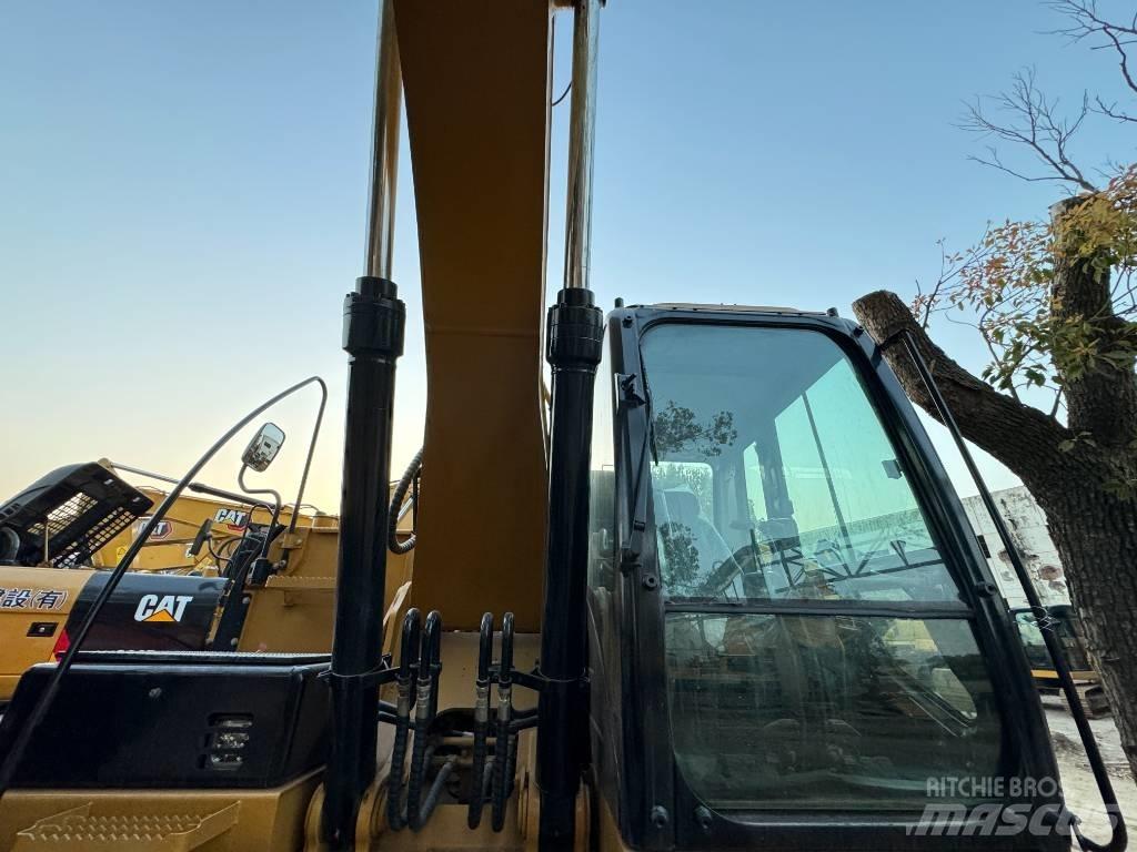 CAT 320D2L 大型油圧ショベル12t以上（パワーショベル・ユンボ）