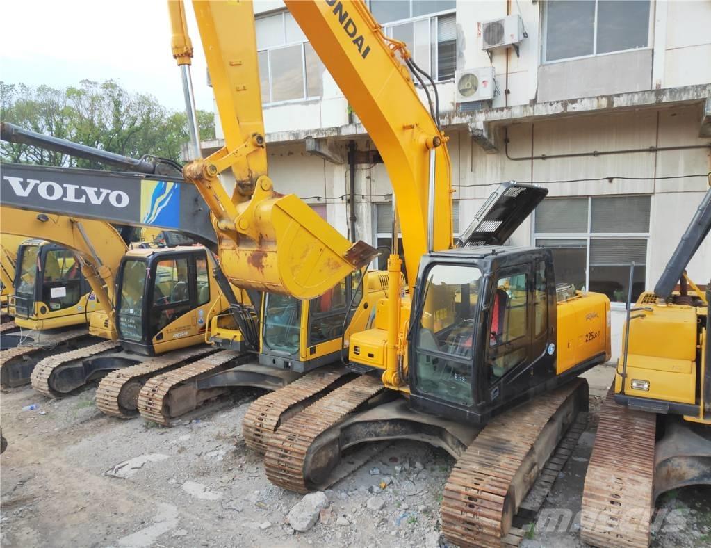Hyundai R225LC-7 大型油圧ショベル12t以上（パワーショベル・ユンボ）