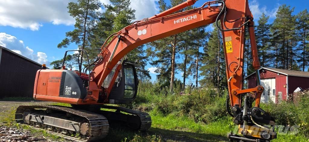 Hitachi ZX 225 USR 大型油圧ショベル12t以上（パワーショベル・ユンボ）