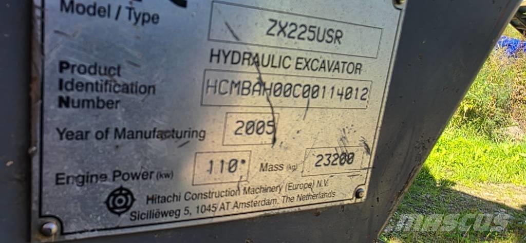 Hitachi ZX 225 USR 大型油圧ショベル12t以上（パワーショベル・ユンボ）