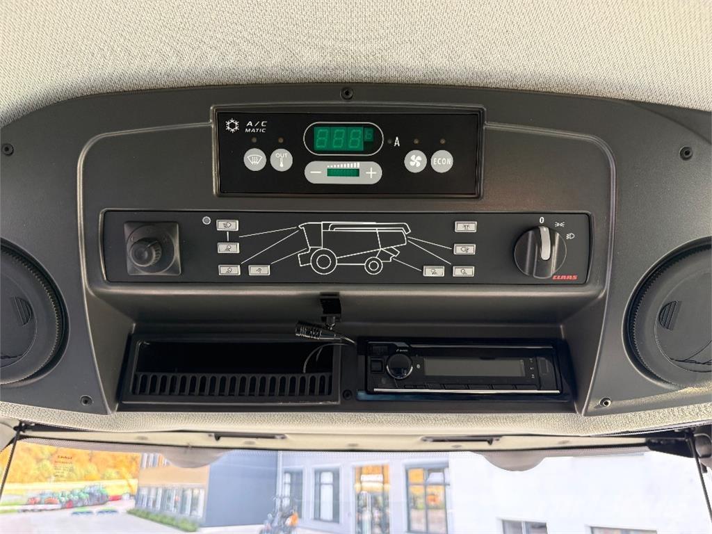 CLAAS LEXION 7500 コンバイン