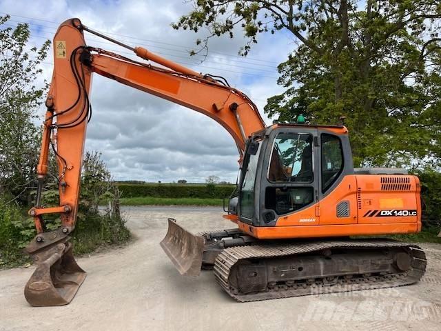 Doosan DX 140 LC 大型油圧ショベル12t以上（パワーショベル・ユンボ）