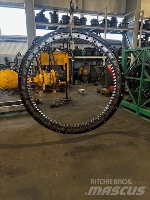 CAT 312 E BEARING シャーシ及びサスペンション